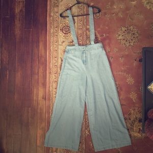 Wide legged overalls